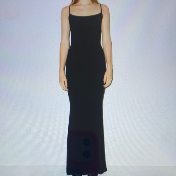 LARGE. SKIMS SOFT RIBBED LOUNGE DRESS - Picture 1 of 9